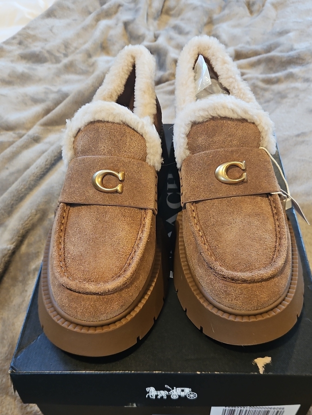 NWT Coach Leah Suede Shearling Lug Sole Loafers with Gold 'C' Accent